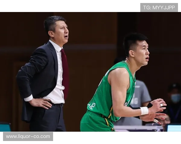 郭艾伦谈郭士强执教风格:以效果为核心但并不完全了解他 郭艾伦谈郭士强执教风格:以效果为核心但并不完全了解他